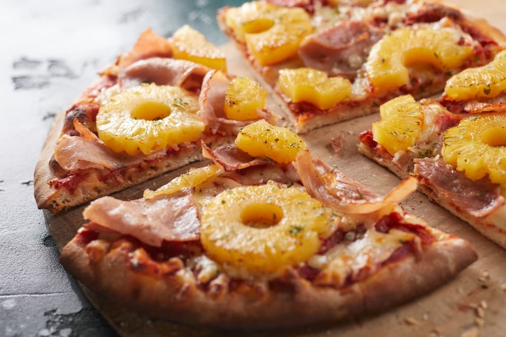 Hawaiian pizza