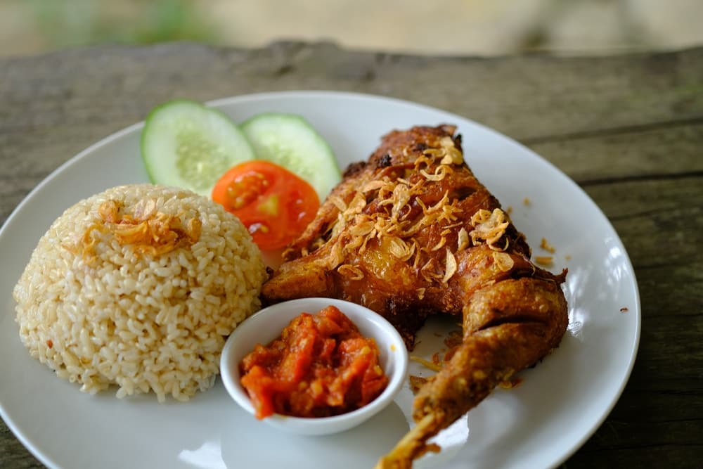 Ayam goreng