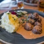 Köttbullar