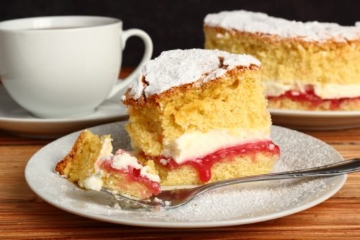 victoria sponge cake